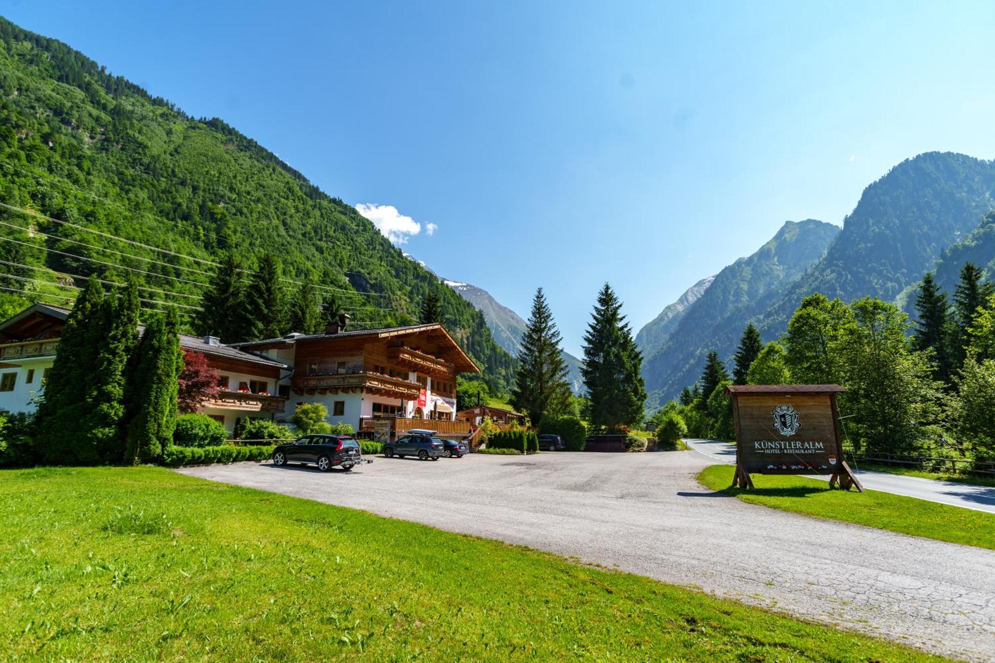 Hotel Kuenstleralm Kaprun Extérieur photo