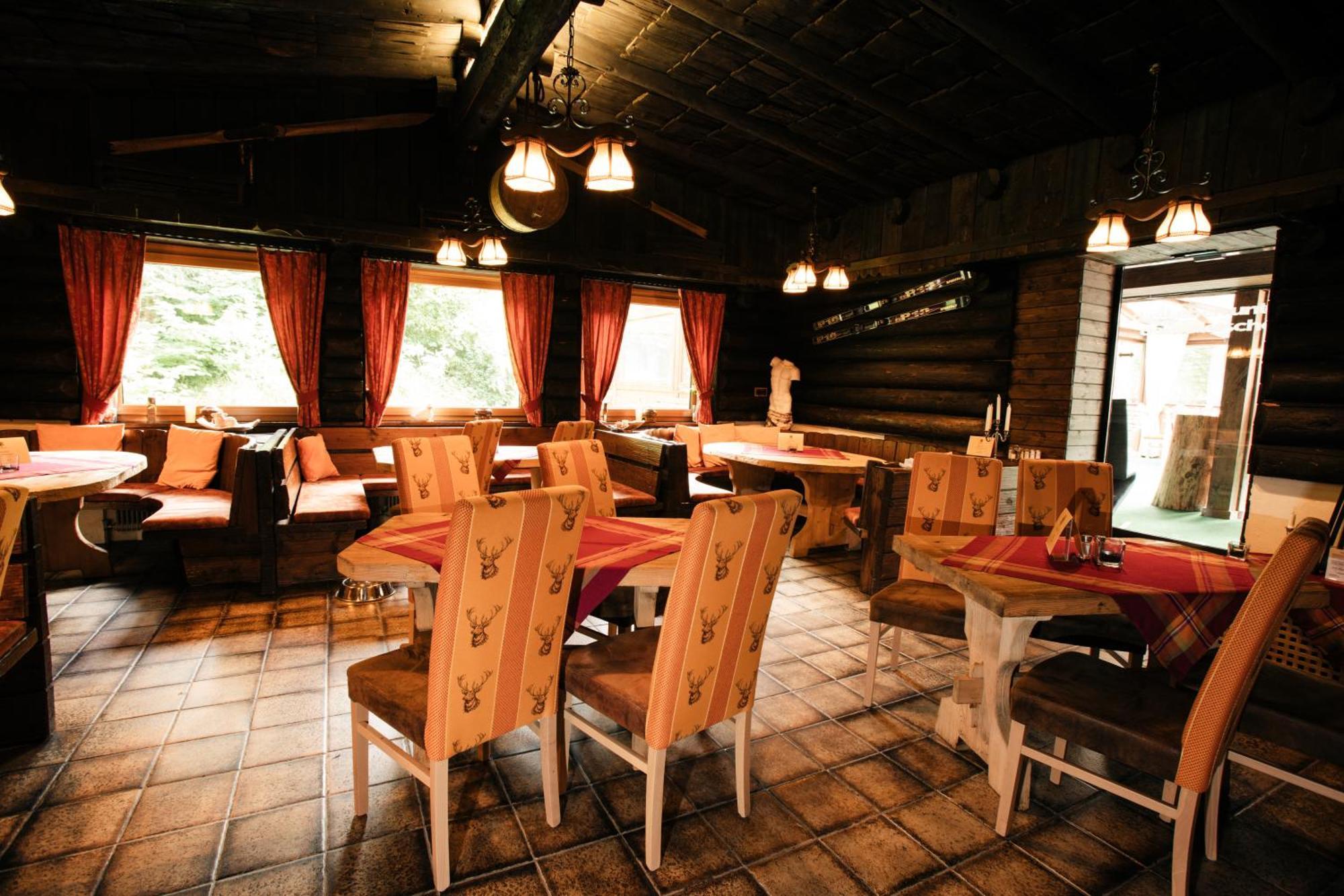 Hotel Kuenstleralm Kaprun Extérieur photo