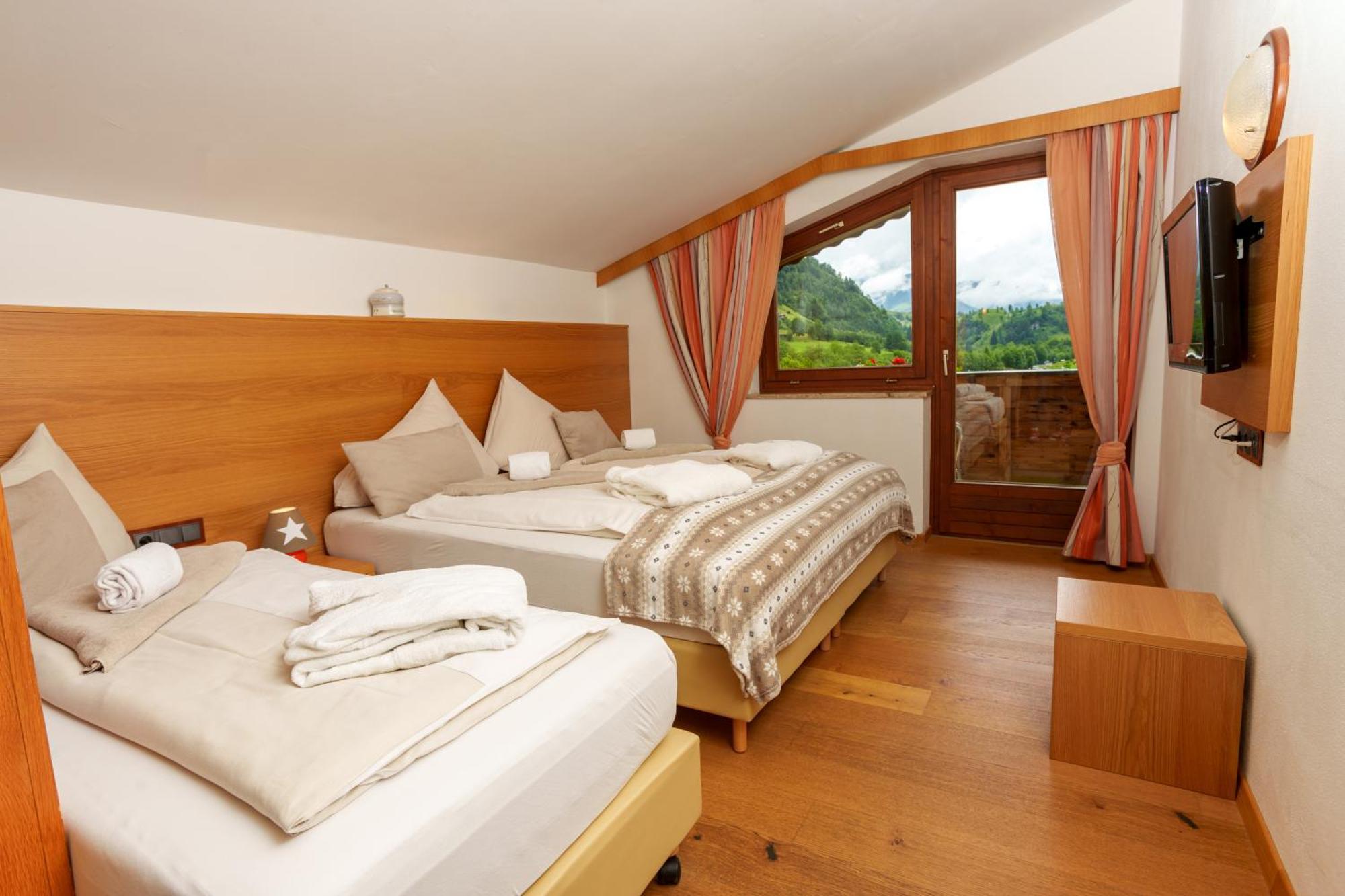Hotel Kuenstleralm Kaprun Extérieur photo