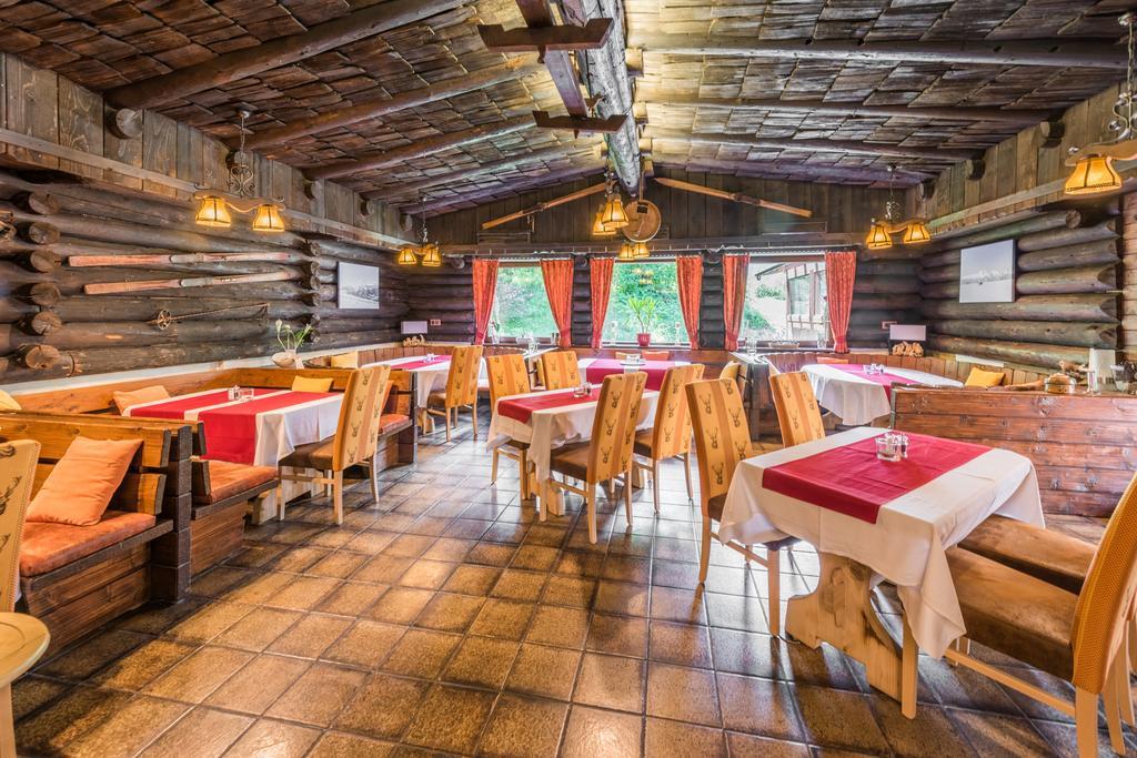 Hotel Kuenstleralm Kaprun Extérieur photo