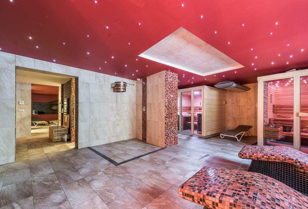 Hotel Kuenstleralm Kaprun Extérieur photo